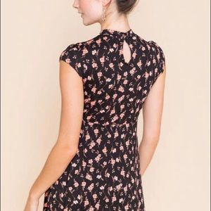 Freddie Scatter Floral Mjni Dress.